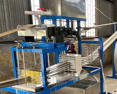 Quy trình sản xuất thanh bo góc giấy